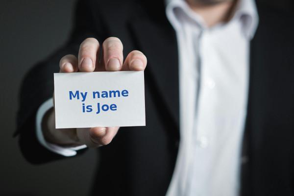 How to Network Like a Pro at Conferences: Tips & Strategies