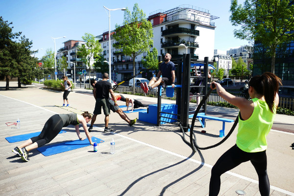 How to Find a Free Way of Getting Fit by Using Outdoor Gyms, Workout Parks And Exercise Stations