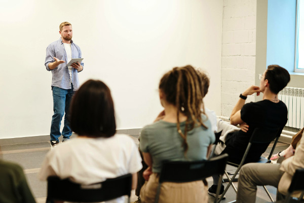 Overcoming Your Fear: A Step-by-Step Guide to Becoming a Confident Public Speaker